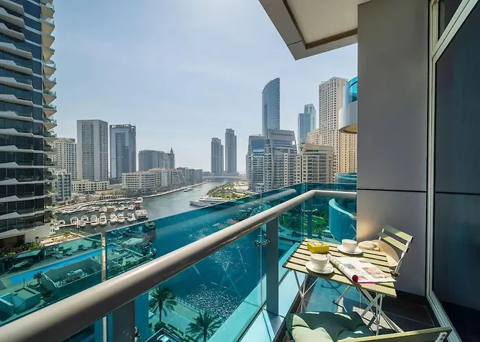 Airstay - 1Br Retreat - Stunning Marina Views - Monthly Offer Available