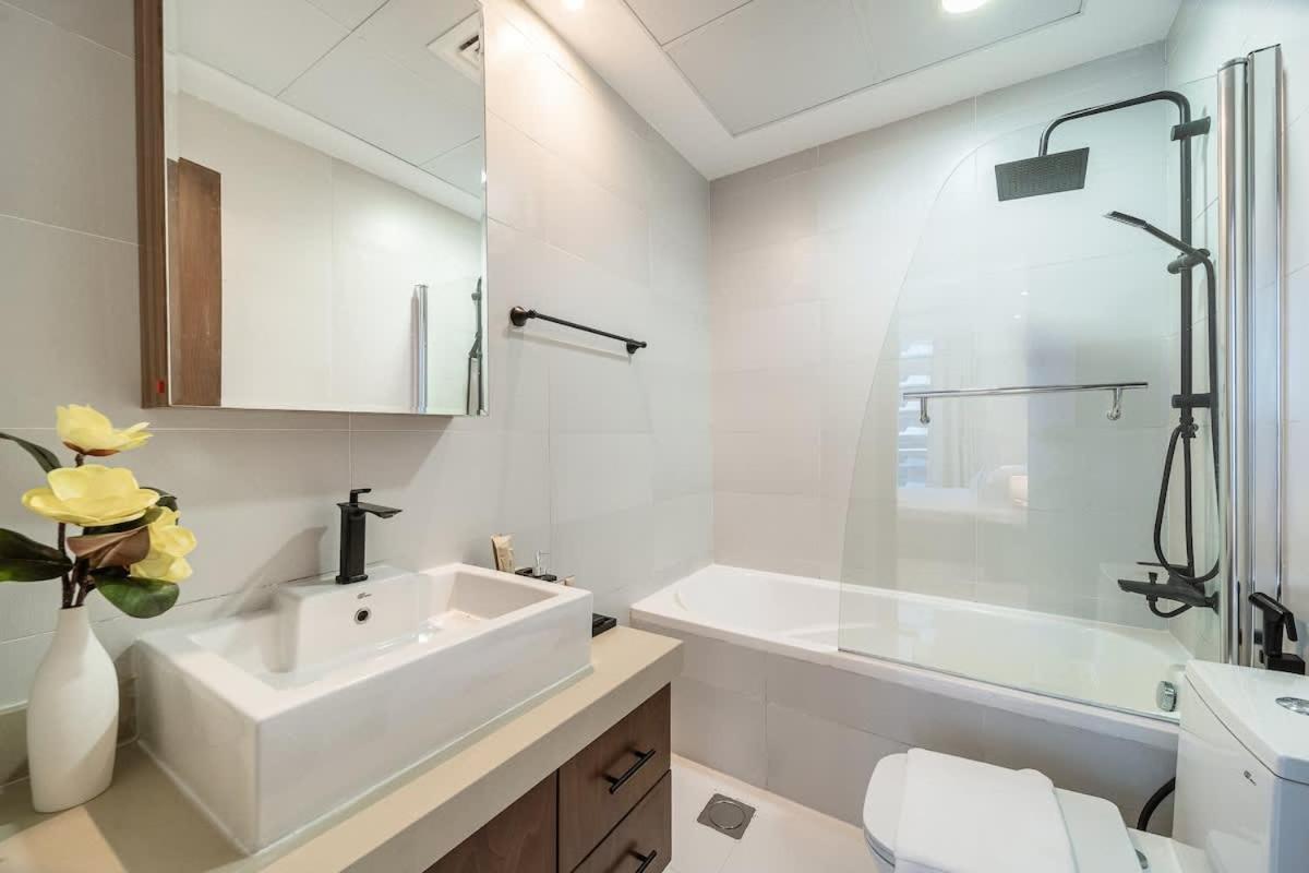 Apartment Airstay - 1br Retreat - Stunning Marina Views - Monthly Offer Available Dubai